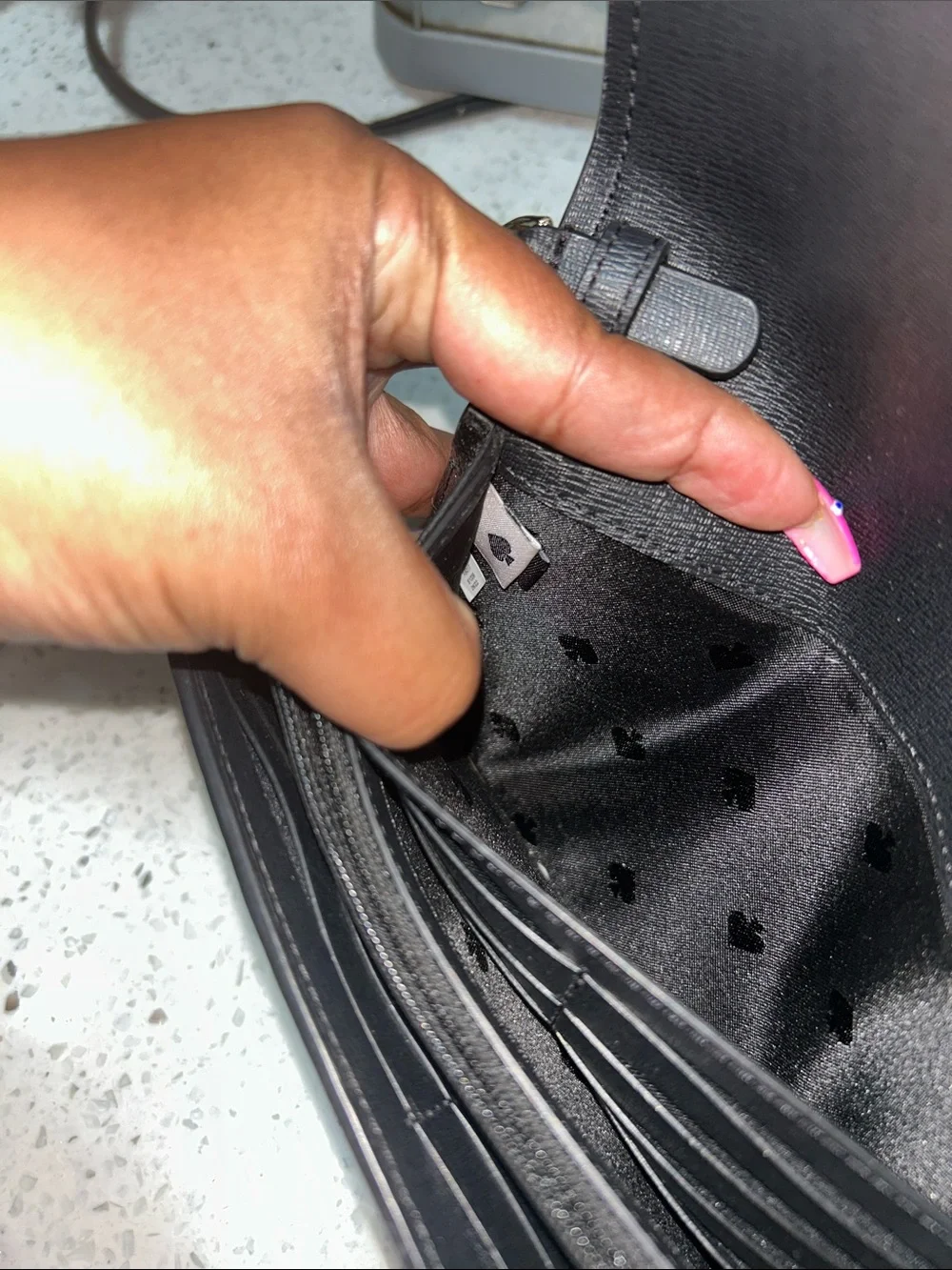 EUC Kate Spade Black Crossbody Wallet on Chain